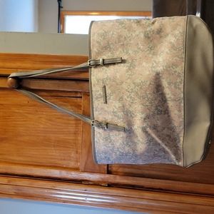 Cute Nine West pastel purse